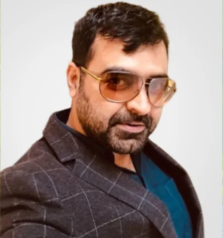 Ritesh Kapoor, LazyMonkey core team member